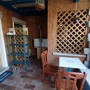 Bed & Breakfast Portopollo Surfhouse, Barrabisa